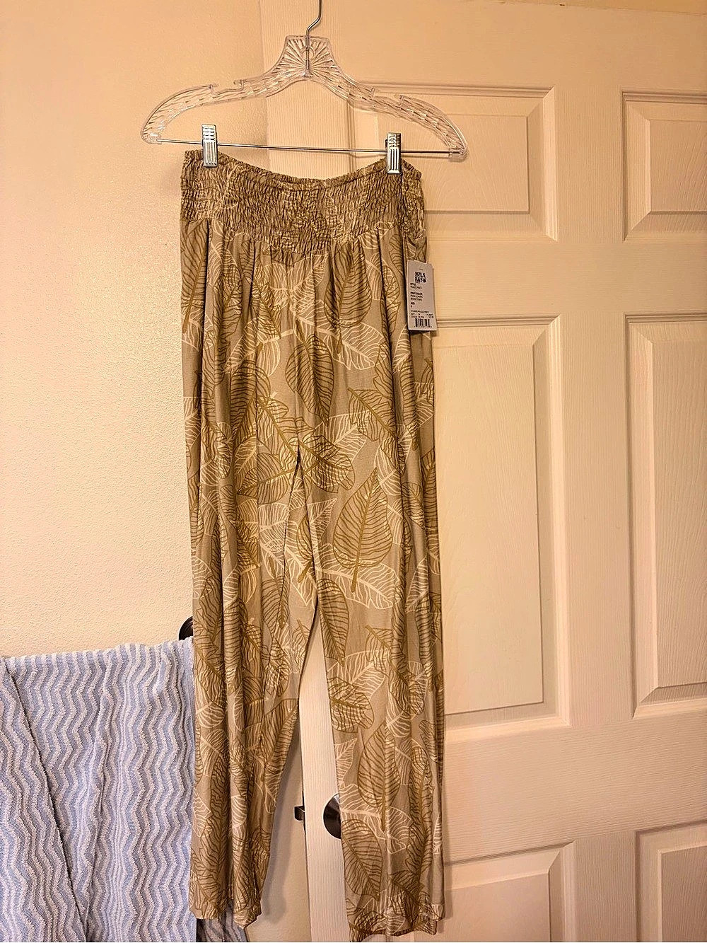 H&Medium Floral Wide Leg Pants in Brown & Cream Medium